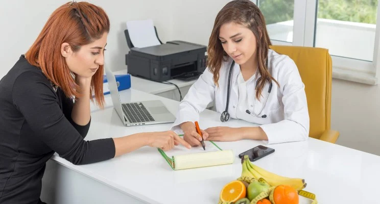 Psicología de la Alimentación: Entendiendo la relación entre mente, emociones y comida